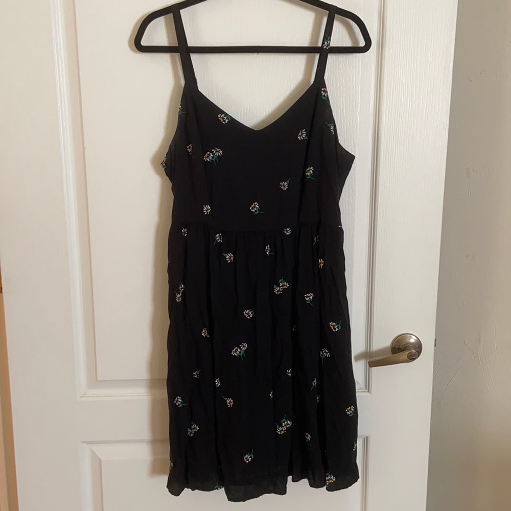 Old Navy dress. Lightly worn.